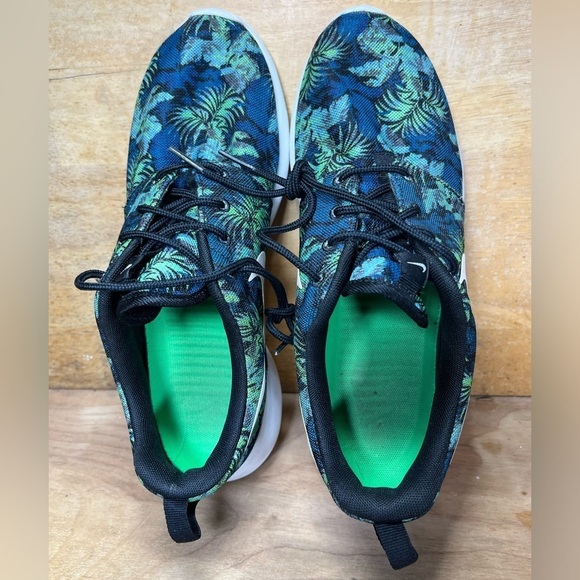 Nike Roshe Run Poison Green Palm Trees Mens Size 8 Running Shoes Sneakers Blue - Picture 6 of 8
